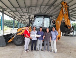 TiQE Cambodia Equipment Co., LTD cooperates with Vietnam Rubber Group (JSC) in Cambodia to project CASE 570T excavator.